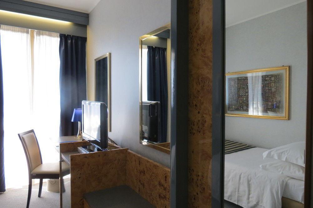 Enea Hotel Pomezia Exteriér fotografie